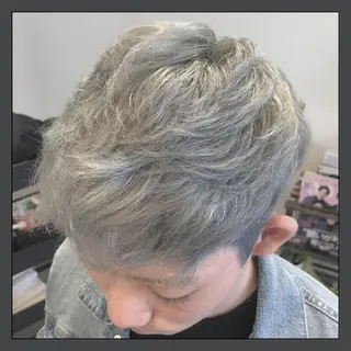 ショート カラー メンズ 大久保 隆蔵のヘアスタイル