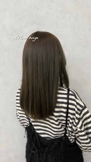 カラー 玉城 彩奈のヘアスタイル