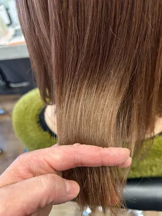 カラー 高橋 春菜のヘアスタイル