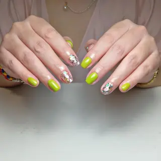 ネイル MoonNail ユリ🌸のネイルデザイン