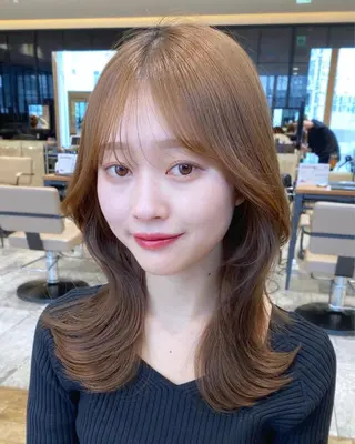 ミディアム カラー 顔まわりカット🌟 くびれヘア/寺門遥輝のヘアスタイル