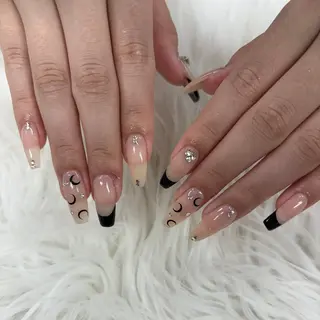 ネイル SHION  のネイルデザイン