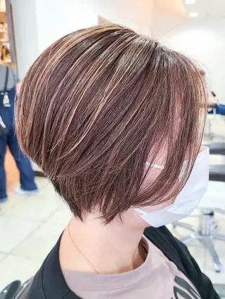 ショート カラー ブリーチ、デザイン  カラー福士直矢のヘアスタイル