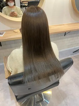 ロング カラー akane .のヘアスタイル