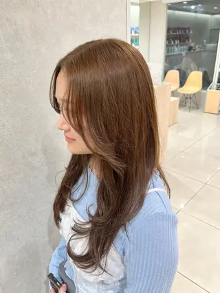 ロング カラー 巖本 真希のヘアスタイル