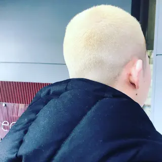 カラー 中本 愛理のヘアスタイル