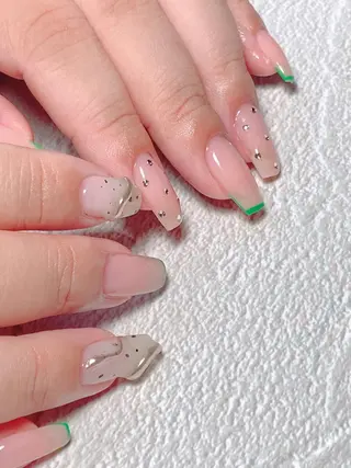 ネイル Nixis Reotoのネイルデザイン