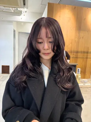 ミディアム カラー ミルクティー× グレージュMOMOのヘアスタイル