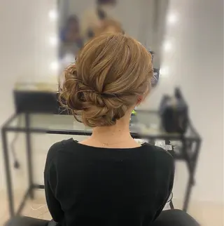 セミロング ヘアアレンジ Mikazuki オーナーTeradaのマツエク・マツパデザイン