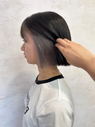 ミディアム カラー Angelica／ WAKOのヘアスタイル