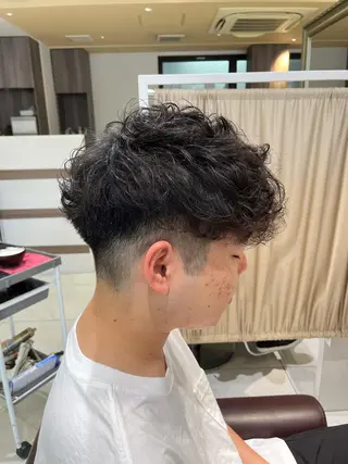 パーマ メンズ 佐々木 拓海のヘアスタイル