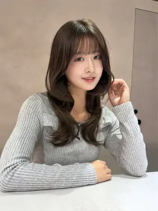 セミロング カラー ⭐️NOAHL大宮 カラー特化美容室⭐️のヘアスタイル