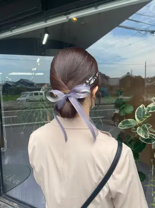 ショート ヘアアレンジ マキノ キョウカのヘアスタイル