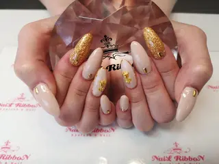 ネイル ネイルリボン 受付スタッフのネイルデザイン