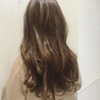 ロング カラー 三鷹で1番ショート ボブをカットする新谷のヘアスタイル