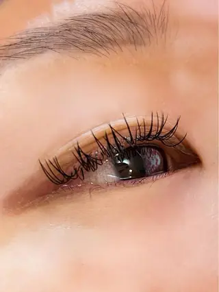 マツエク・マツパ 前田 亜由美のヘアスタイル