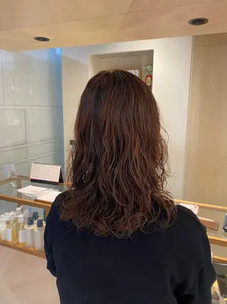 セミロング パーマ 三代 ゆりあのヘアスタイル