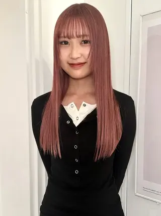 ロング カラー 磯　亜由香🌼 ブリーチ/ボブカットのヘアスタイル