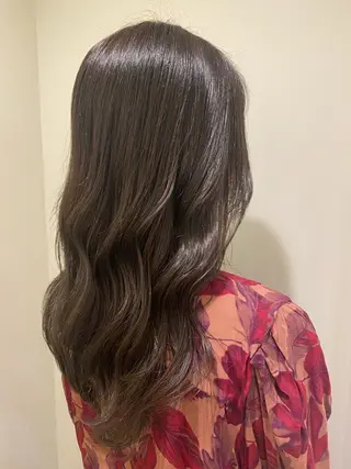 ロング 奈良 彩華のヘアスタイル