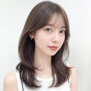 セミロング レイヤーカット／韓国 🤎きのした いちかのヘアスタイル