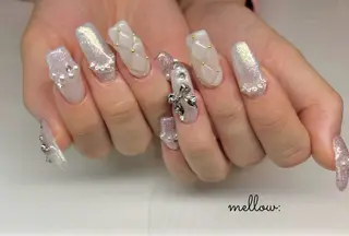 ネイル mellow:ｸﾙﾐ ﹡˖˟༝🎀˖˟ ༝のネイルデザイン