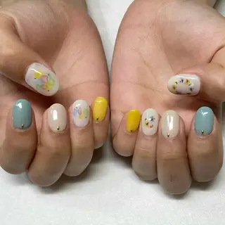 ネイル 東 千夏のネイルデザイン