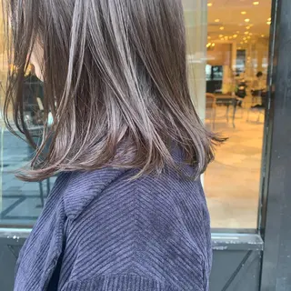 ロング カラー SAKINO. ベージュカラーのヘアスタイル