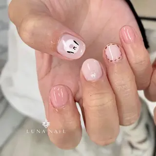 ネイル アトリエ　ミモザ所属・いまむら あかりのネイルデザイン