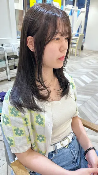 ロング カラー 小顔レイヤー/ ベージュ🤍Rieのヘアスタイル