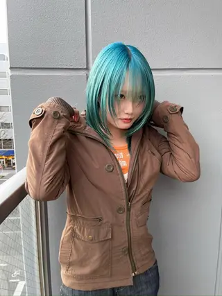 ミディアム カラー TOTA 唯一無二カラーのヘアスタイル