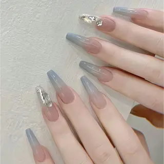 ネイル uu ネイルサロン関内🌼のネイルデザイン