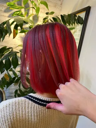 ショート カラー 長濱 俊のヘアスタイル