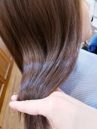 カラー パーマ ロング 饒平名 知也のヘアスタイル