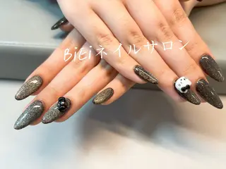 ネイル BiEi ネイルサロン長さ出しのネイルデザイン