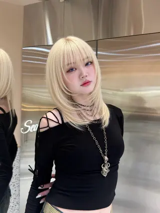 ミディアム 絶対垢抜けレイヤー/ 透明感カラーリョウヤのヘアスタイル