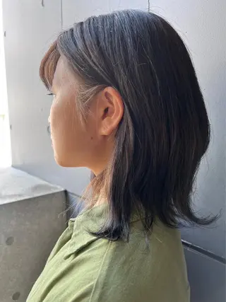 ミディアム カラー ヘアアレンジ 🎀縮毛矯正.暗髪 .艶髪🩶ちひろのヘアスタイル