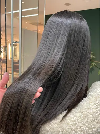 パーマ ひなた あゆみのヘアスタイル
