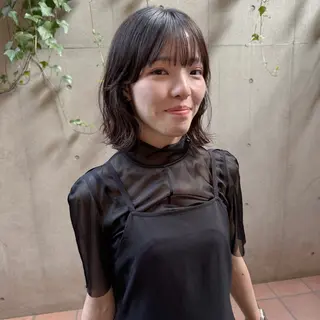 ミディアム パーマ 大橋 芽衣のヘアスタイル