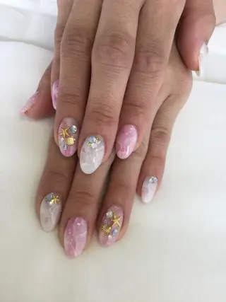 ネイル 💎🐰 saki. m 🐰💎のネイルデザイン