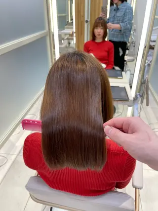 ミディアム 𝐑𝐞𝐨/透明感 𝐜𝐨𝐥𝐨𝐫のヘアスタイル