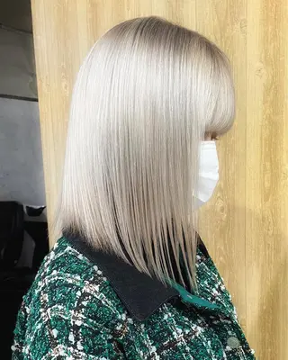 ミディアム カラー 🌈艶ハイトーン🌈 心を込めます🤝涼介のヘアスタイル