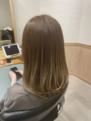 セミロング カラー miho 🌼🌼🌼のヘアスタイル