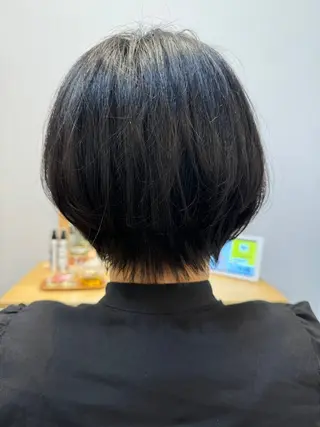 ショート カラー oceano🌎小林 穂乃花のヘアスタイル