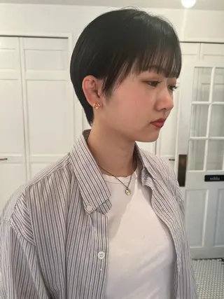 ショート ブリーチカラー🎀 韓国風/寺門美優のヘアスタイル