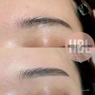 アイブロウ Vias natsumiのマツエク・マツパデザイン