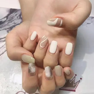 ネイル ガレンドウ 白澤 愛子のネイルデザイン