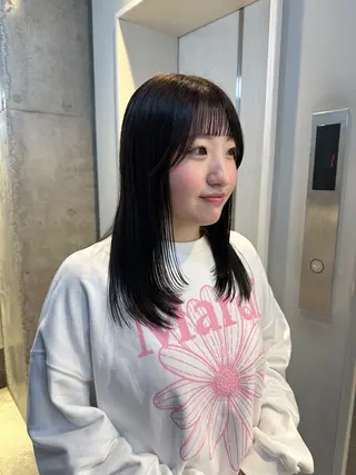 ミディアム さとう あやかのヘアスタイル