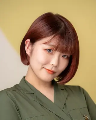 ショート カラー 松尾 泰伸のヘアスタイル