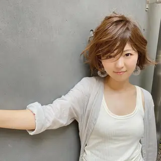 ショート カラー 上田 篤史のヘアスタイル