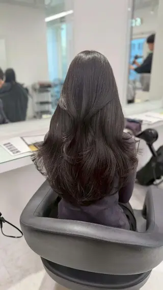 カラー ブリーチなし🥣🤍 ベージュ♡表参道のヘアスタイル